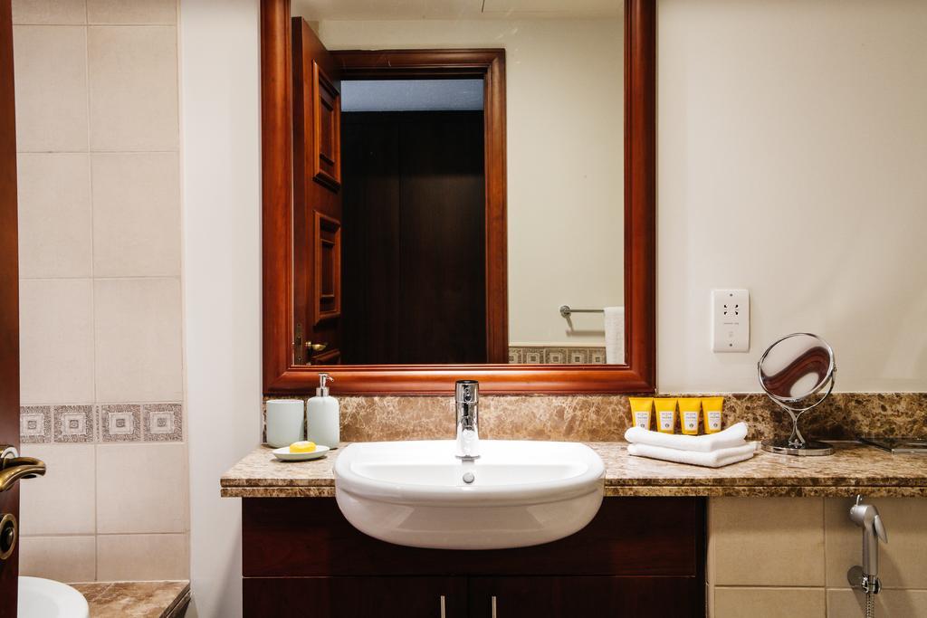 Fantastay - Palm Jumeirah Дубай Экстерьер фото